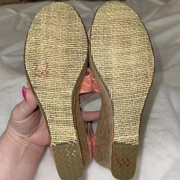 TOMS Sienna Cork Wedge Sandals Coral Cream Size 9.5 NWOT Summer Shoes Vacation - Picture 4 of 9